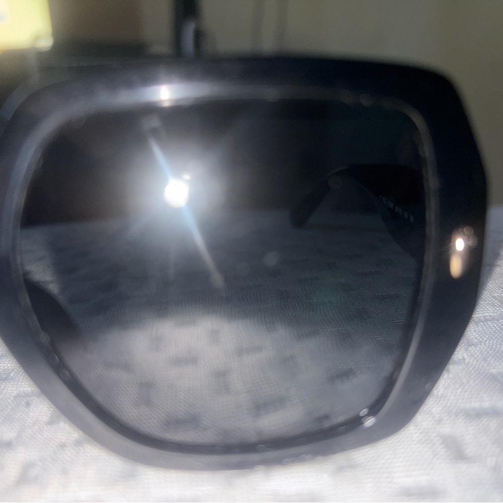 Tory Burch Black Oversized Square Sunglasses with Orange Case - Picture 4 of 8